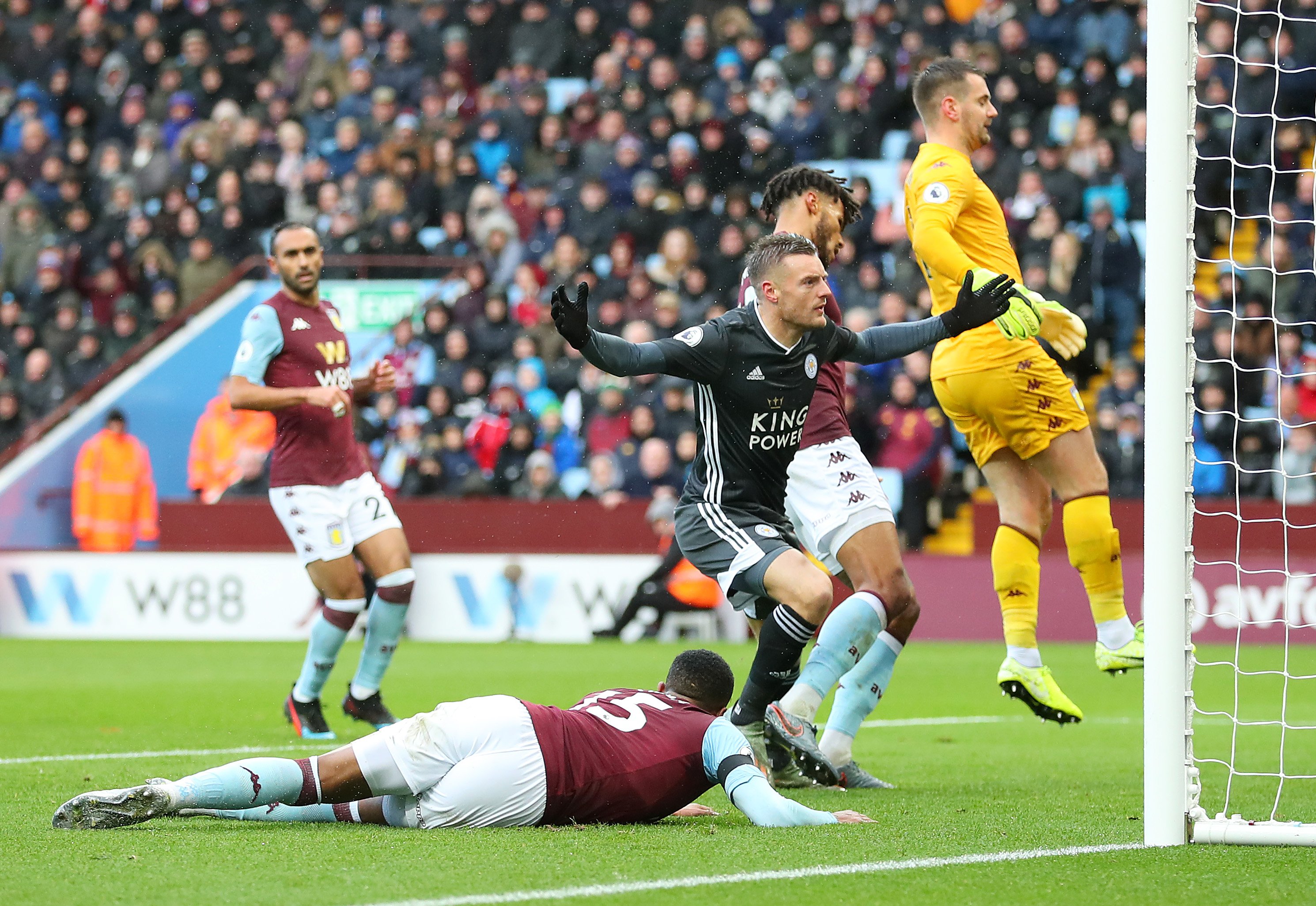 表現仍保持 表現仍保持