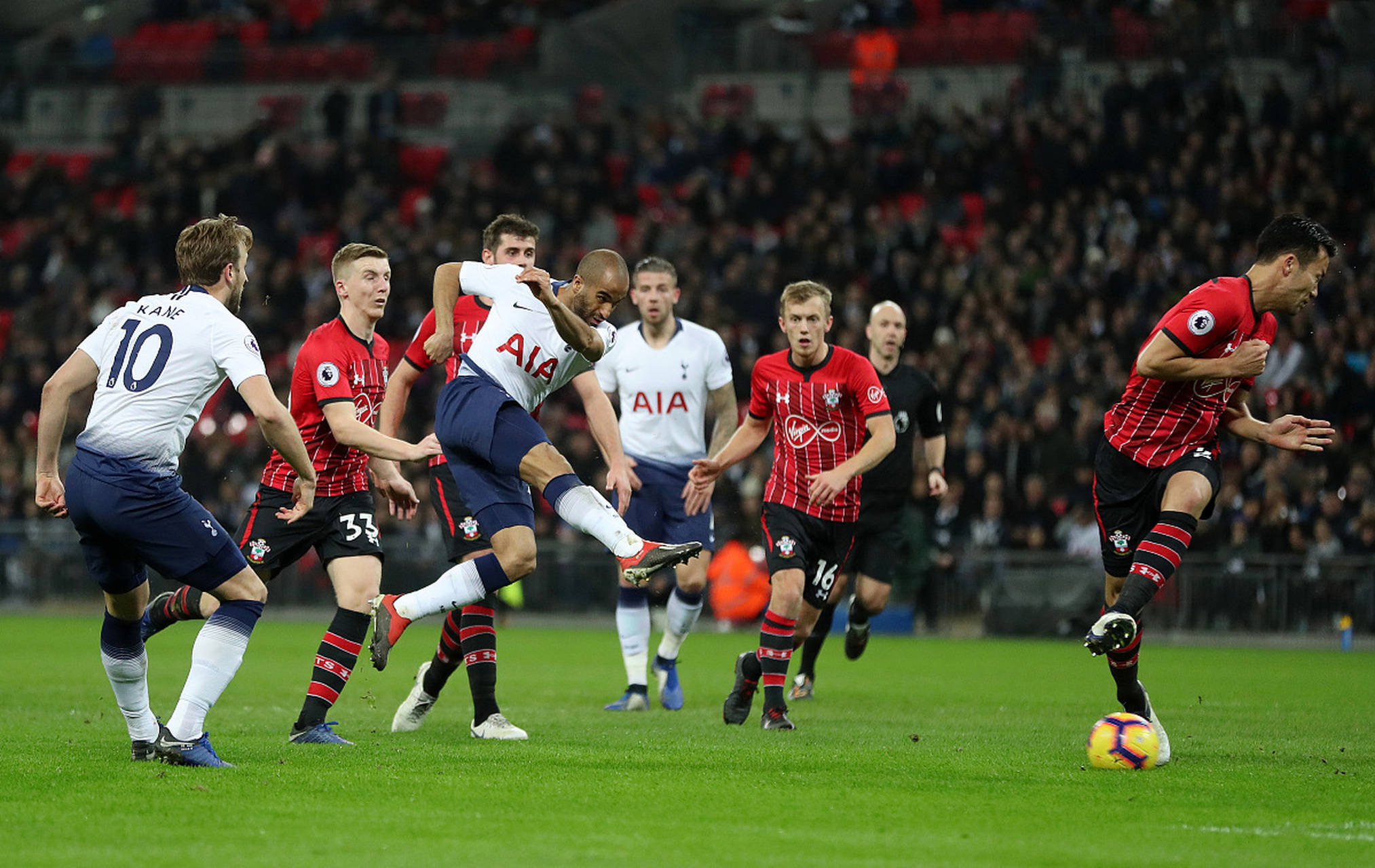 赛前海报的 赛前海报的